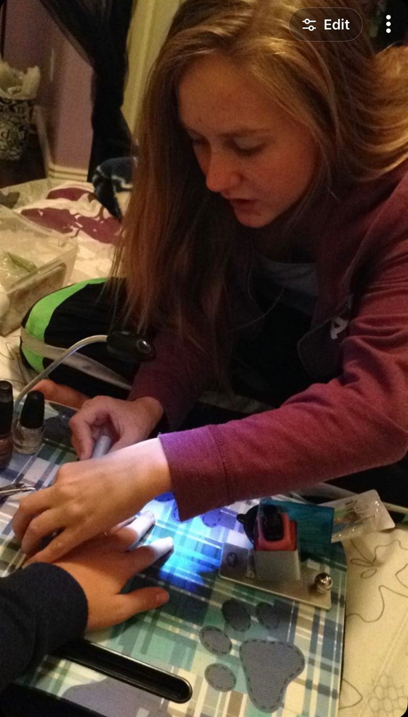 Studio Manicure